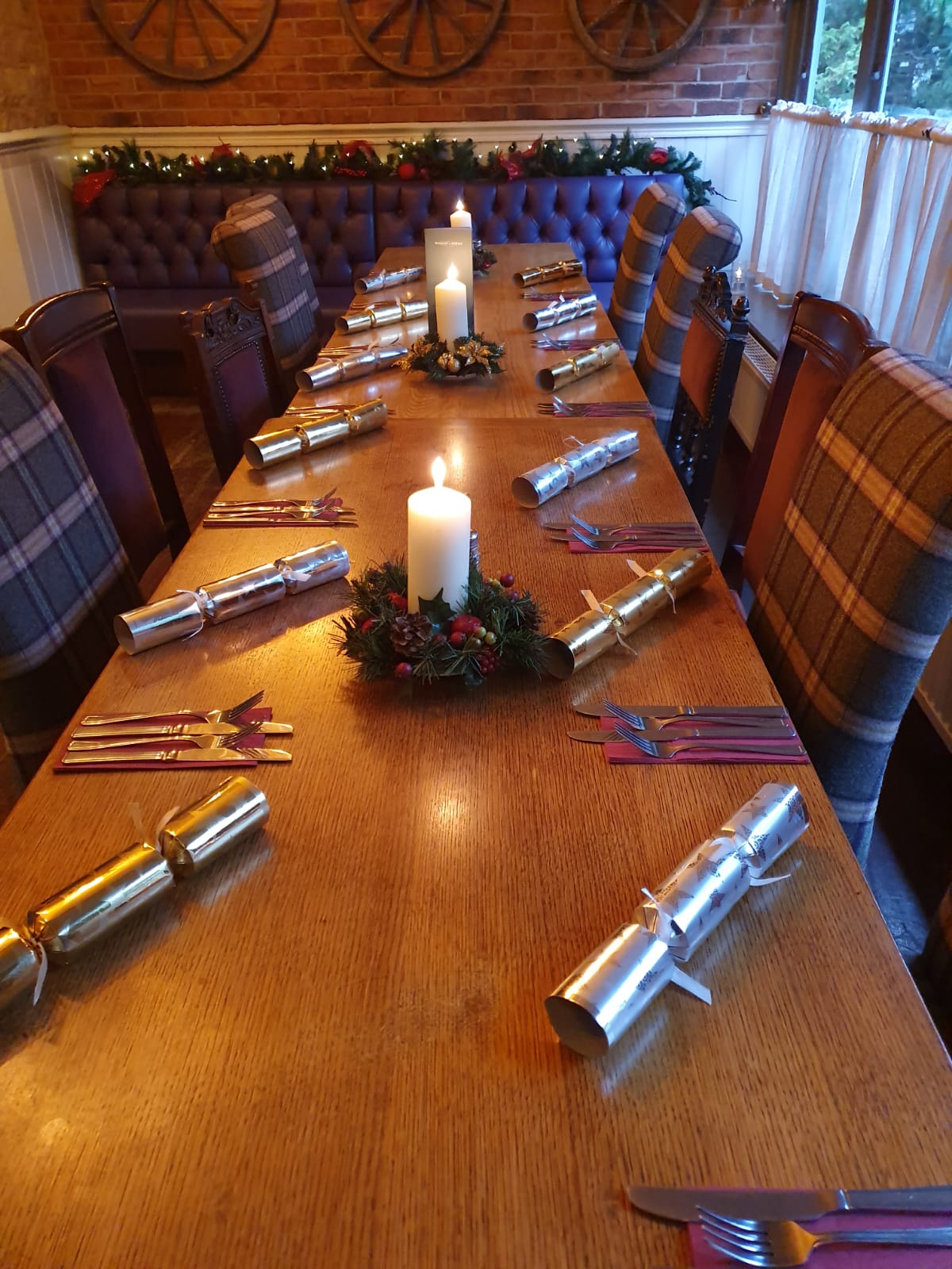 Christmas table decoration at The Waggon &amp; Horses 1